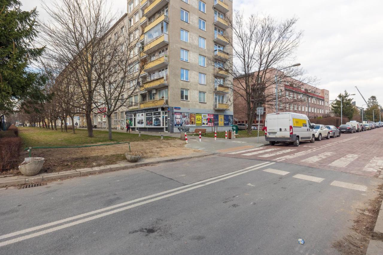 Metro Raclawicka Red Apartment Варшава Экстерьер фото